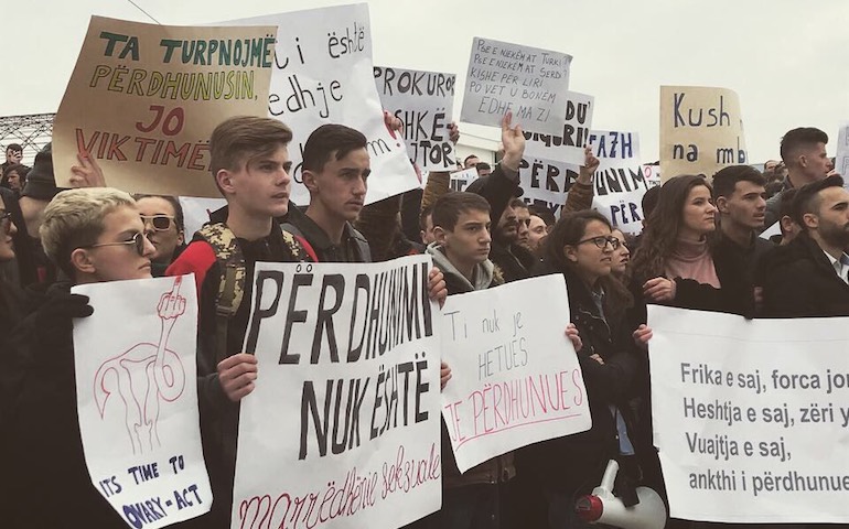 Kosovo : la société se révolte contre les viols et l&rsquo;impunité