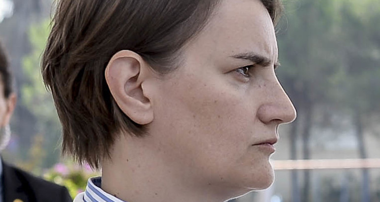 LGBT+ : la Première ministre Ana Brnabić, une mère «hors-la-loi» en Serbie