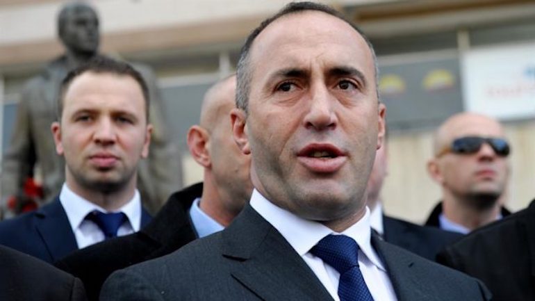 Kosovo : Ramush Haradinaj sauve sa tête et son budget