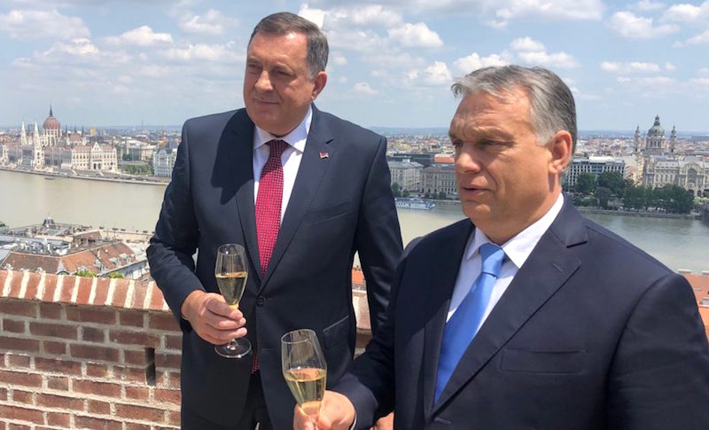 Bosnie-Herzégovine : face aux pressions allemandes, Orbán vole au secours de son ami Dodik