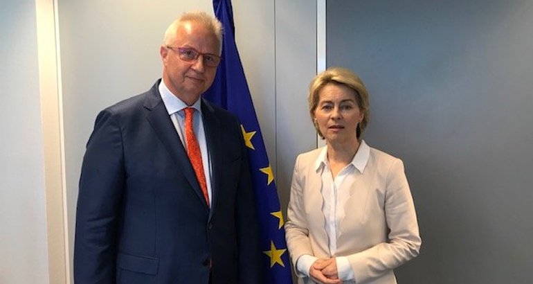 Lázsló Trócsányi et Ursula von der Leyen.
