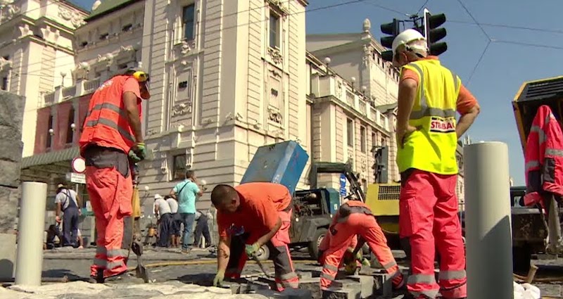 Revue de presse • Serbie : à Belgrade, «les pavés de la corruption»