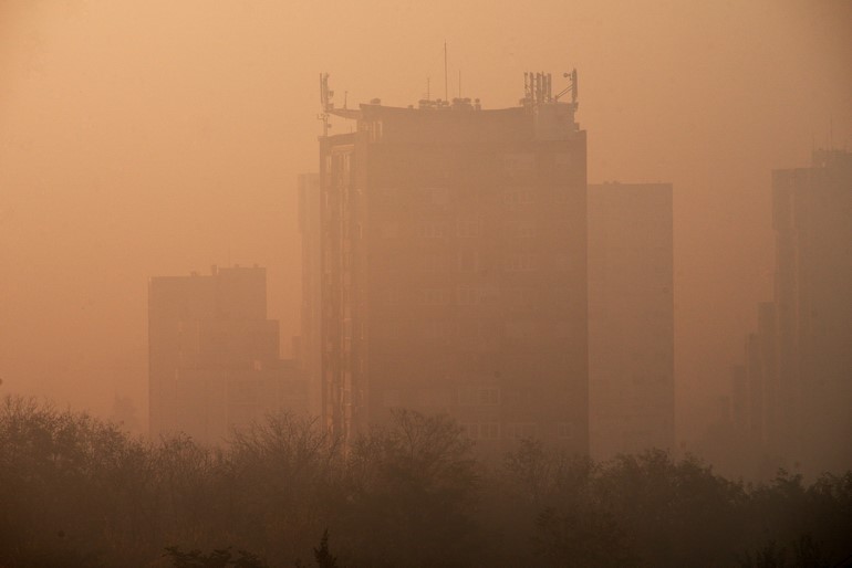 Pollution : en Serbie, même les masques de protection respiratoire ne suffisent plus