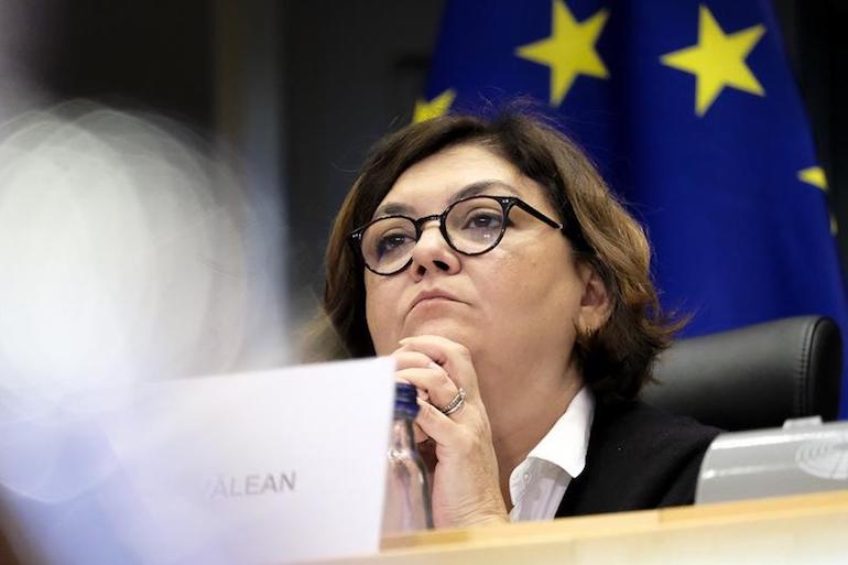 La Roumanie va enfin avoir une représentante à la Commission européenne