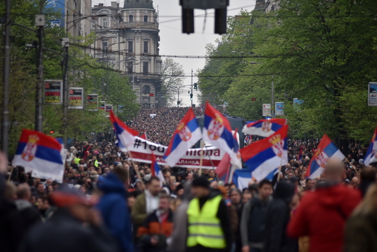 Serbie : le mouvement #1od5miliona choisit d&rsquo;aller aux élections contre Vučić