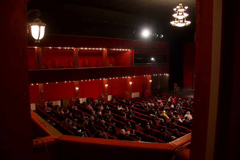 Albanie : Edi Rama profite du Covid-19 pour liquider le Théâtre national de Tirana