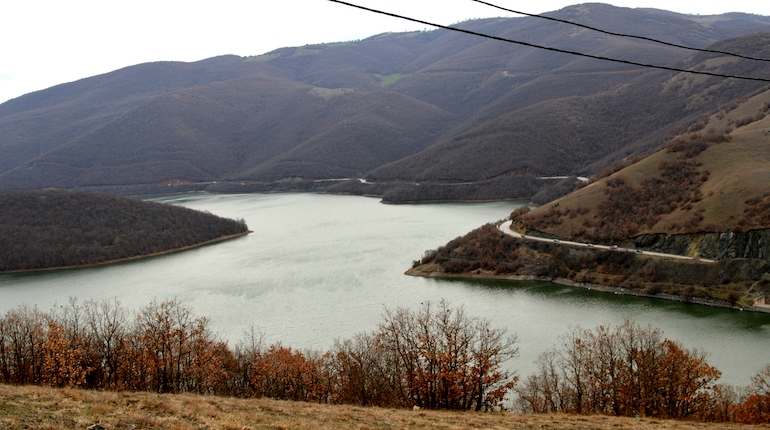 Kosovo : pas de résidence de luxe sur le lac de Badovc