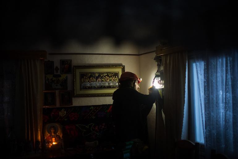 Roumanie : le défi des villages sans électricité