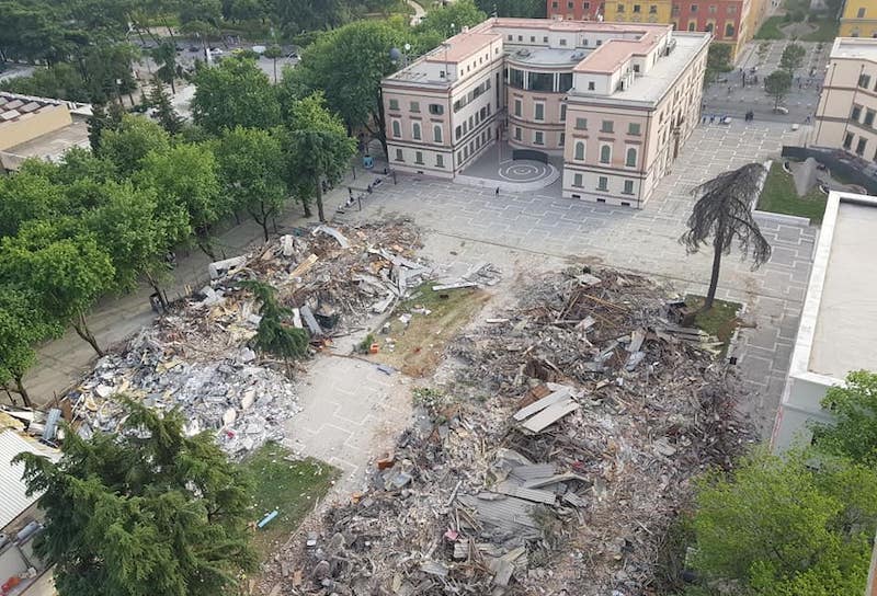 Les ruines du Théâtre national