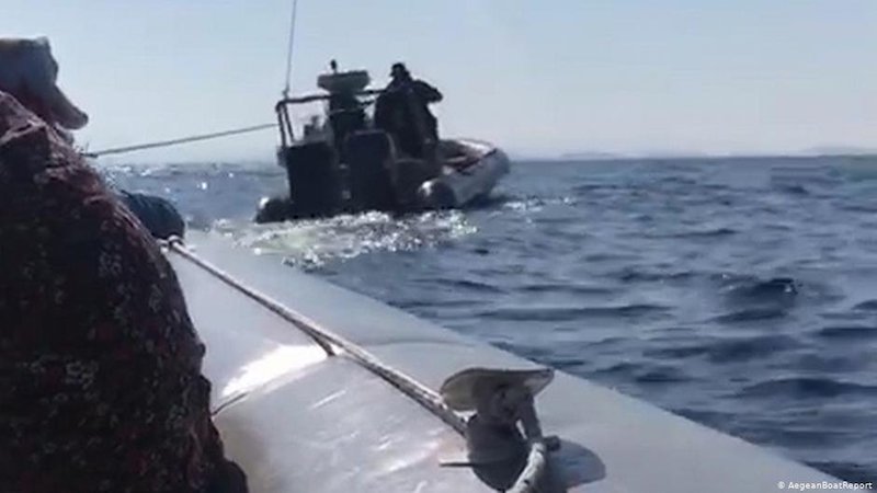 La Grèce a jeté plus d&rsquo;un millier de réfugiés à la mer