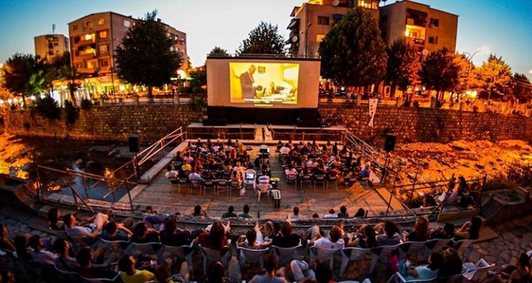 Cinéma au Kosovo : cette année, le Dokufest de Prizren a lieu en ligne