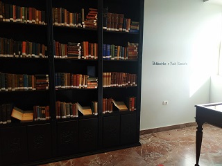 biblioteka-e-faik-konices_biblioteka_me_300_libra_e_faik_konices_20pc.jpg