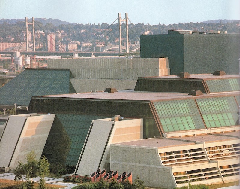 Serbie : splendeur et décadence du Sava Centar, temple de l&rsquo;architecture socialiste