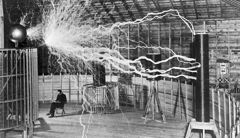 Nikola Tesla : cet inventeur mystérieux qui fait fantasmer la pop culture