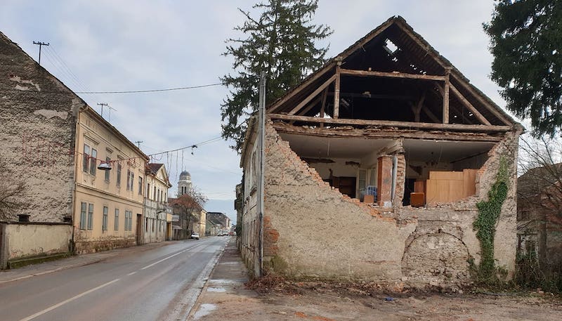 Croatie : à Glina, après le tremblement de terre, solidarité et colère