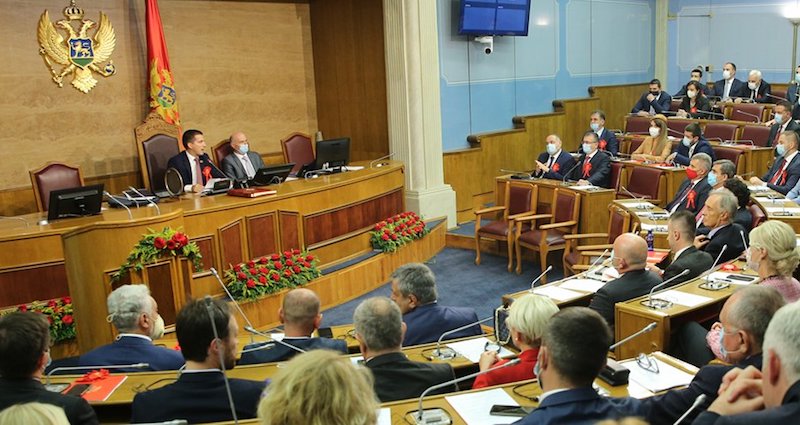 Monténégro : bras de fer entre Milo Đukanović et le Parlement