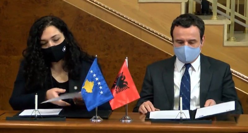 Vjosa Osmani et Albin Kurti