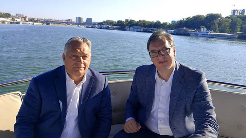 Balkans : Foot, partis politiques, églises… Viktor Orbán arrose à-tout-va