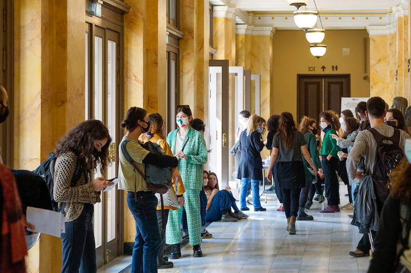 Le Théâtre national grec occupé par les artistes et travailleurs de la culture.