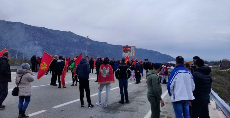 Monténégro : les «patriotes» ont de nouveau bloqué la route Podgorica-Nikšić