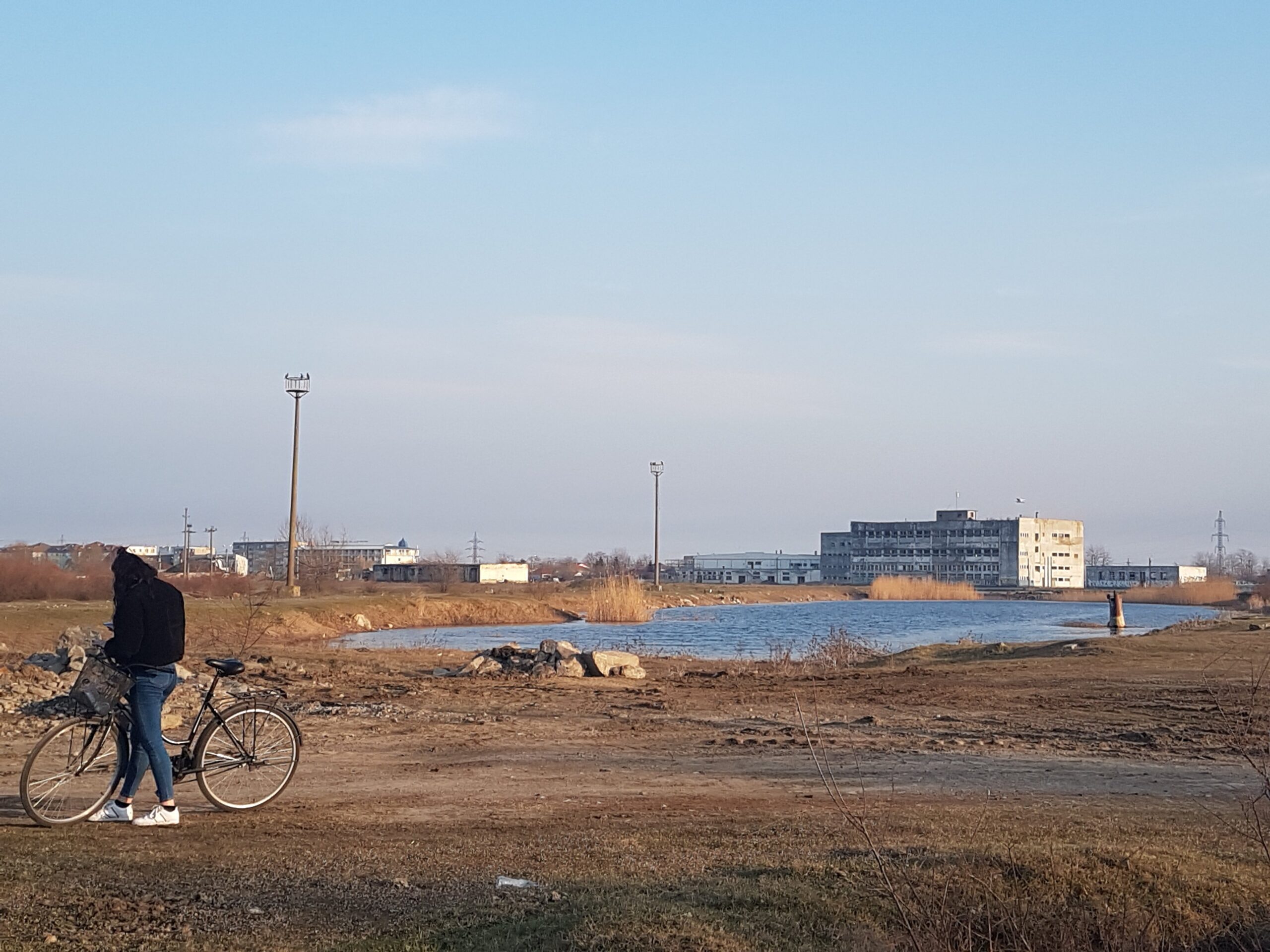 20210327_172046-r180.jpg