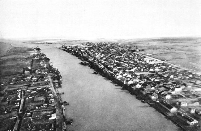 sulina_en_1930_photo_archives_commission_europeenne_du_danube.jpg