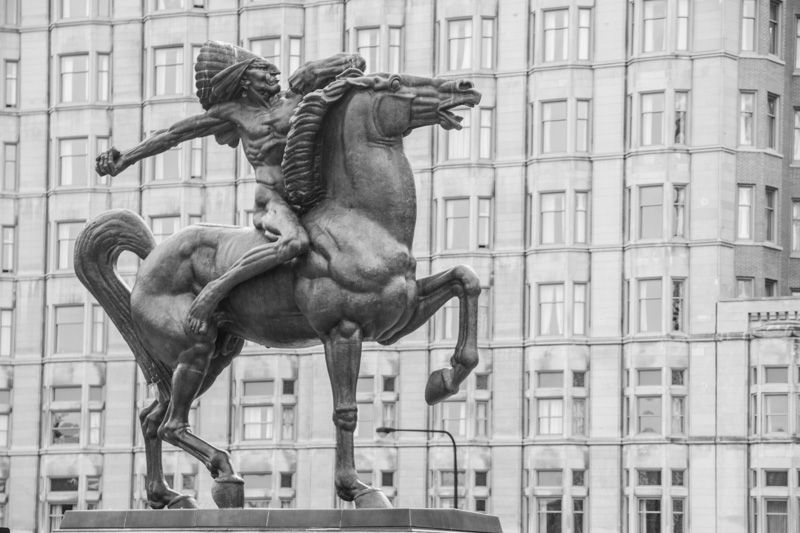 «Décolonisation» de l&rsquo;histoire : les Indiens d’Ivan Meštrović font polémique à Chicago