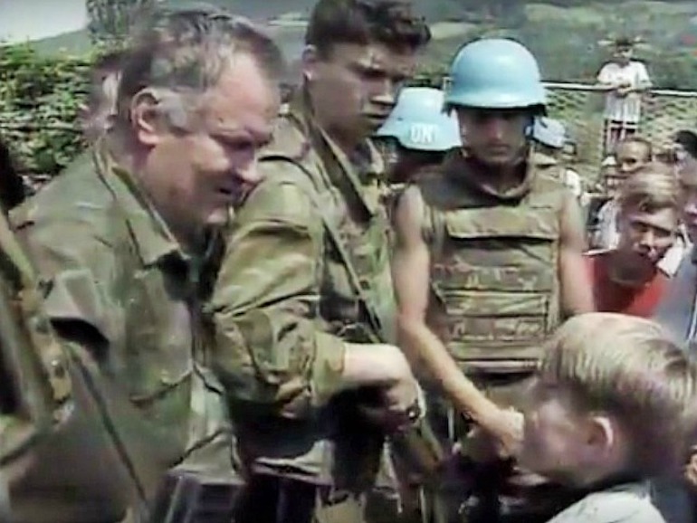 Bosnie-Herzégovine : un rapport révisionniste sur le génocide de Srebrenica