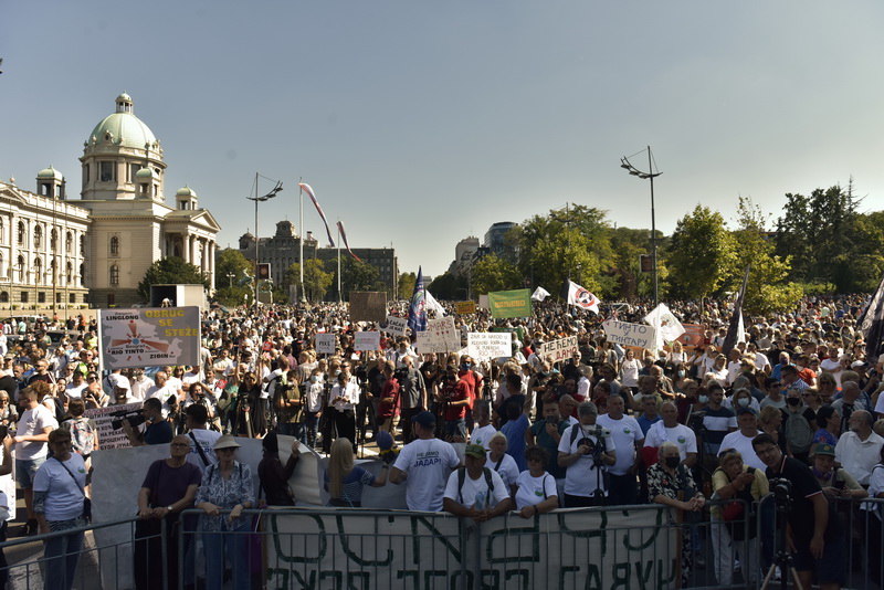 Serbie : deuxième soulèvement écologique à Belgrade, malgré les pressions des autorités