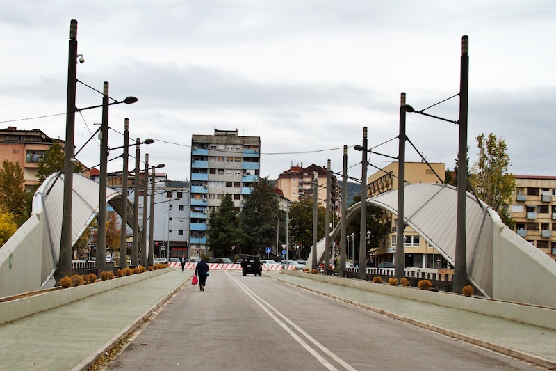 Mitrovica : stratégie de la tension et calculs politiciens dans le nord du Kosovo