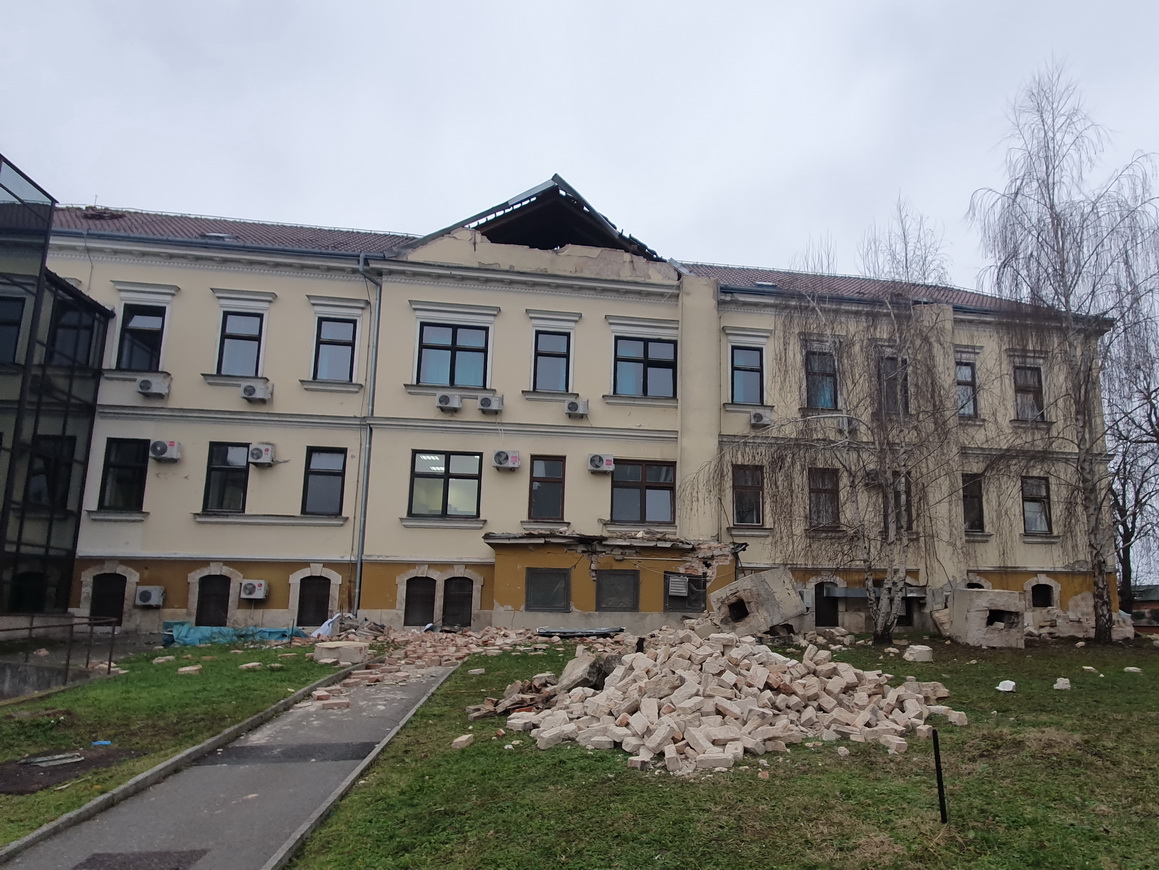 Croatie : l&rsquo;hôpital de Sisak toujours oublié un an après le séisme