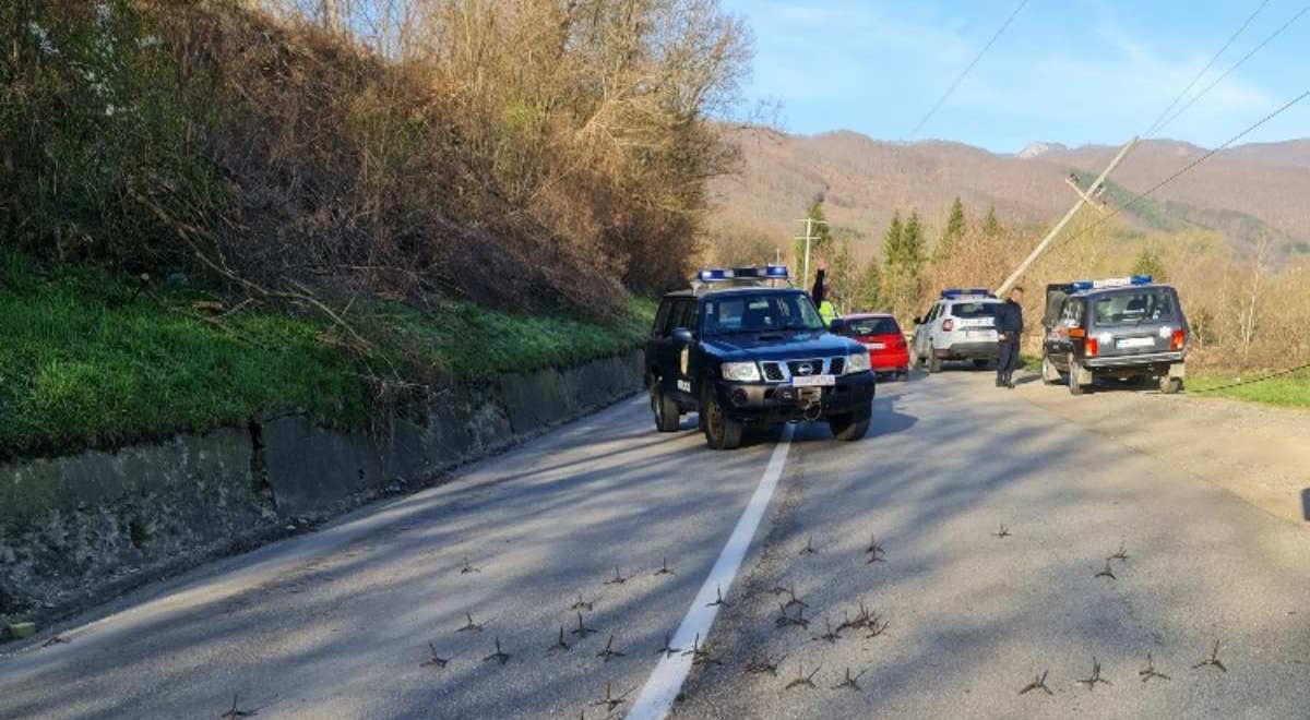 Kosovo : attaques armées contre la police dans le Nord, Pristina accuse la mafia serbe