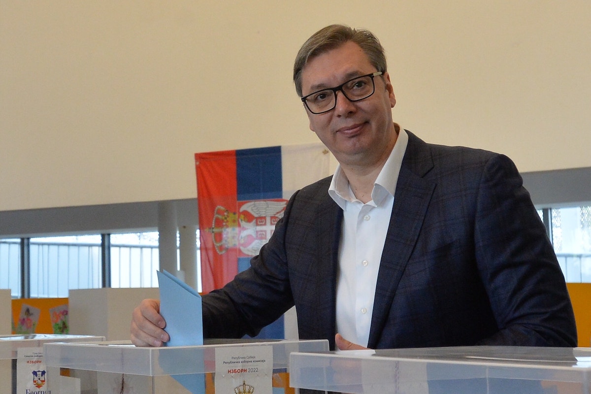 Élections en Serbie : Vučić revendique la victoire