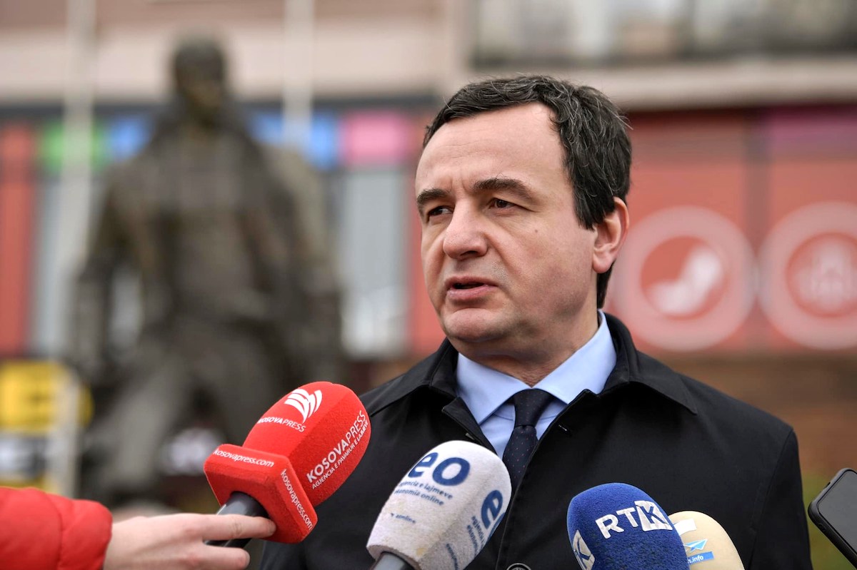 Kosovo : après une première année au pouvoir, le bilan d’Albin Kurti à la loupe