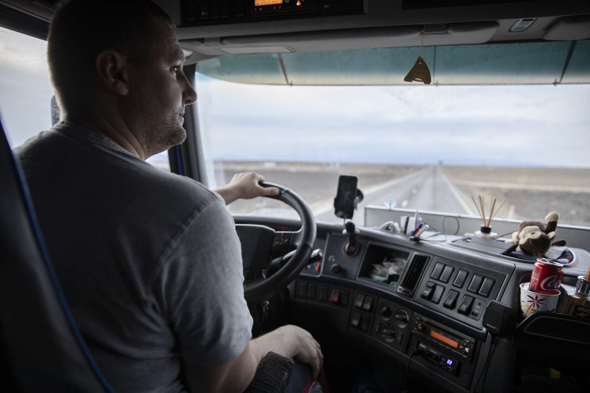 Roumanie : surexploitation et dumping social pour les chauffeurs routiers internationaux