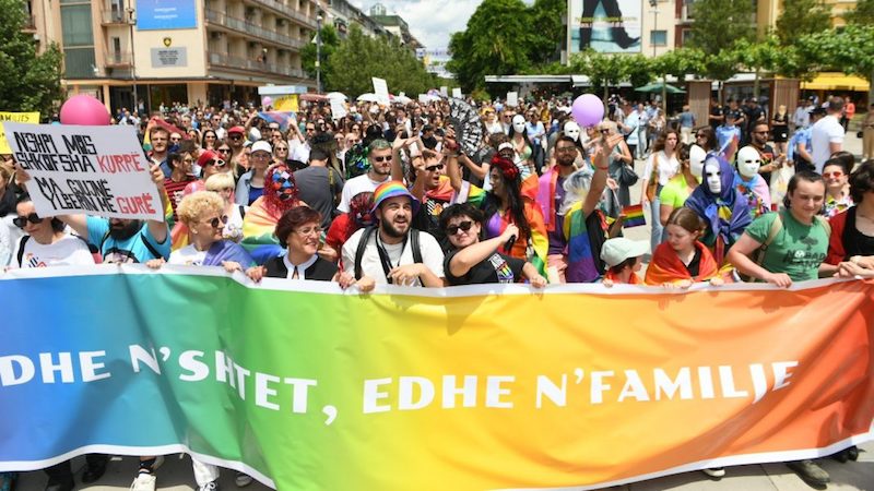 Kosovo : une semaine des fiertés LGBT très revendicative à Pristina