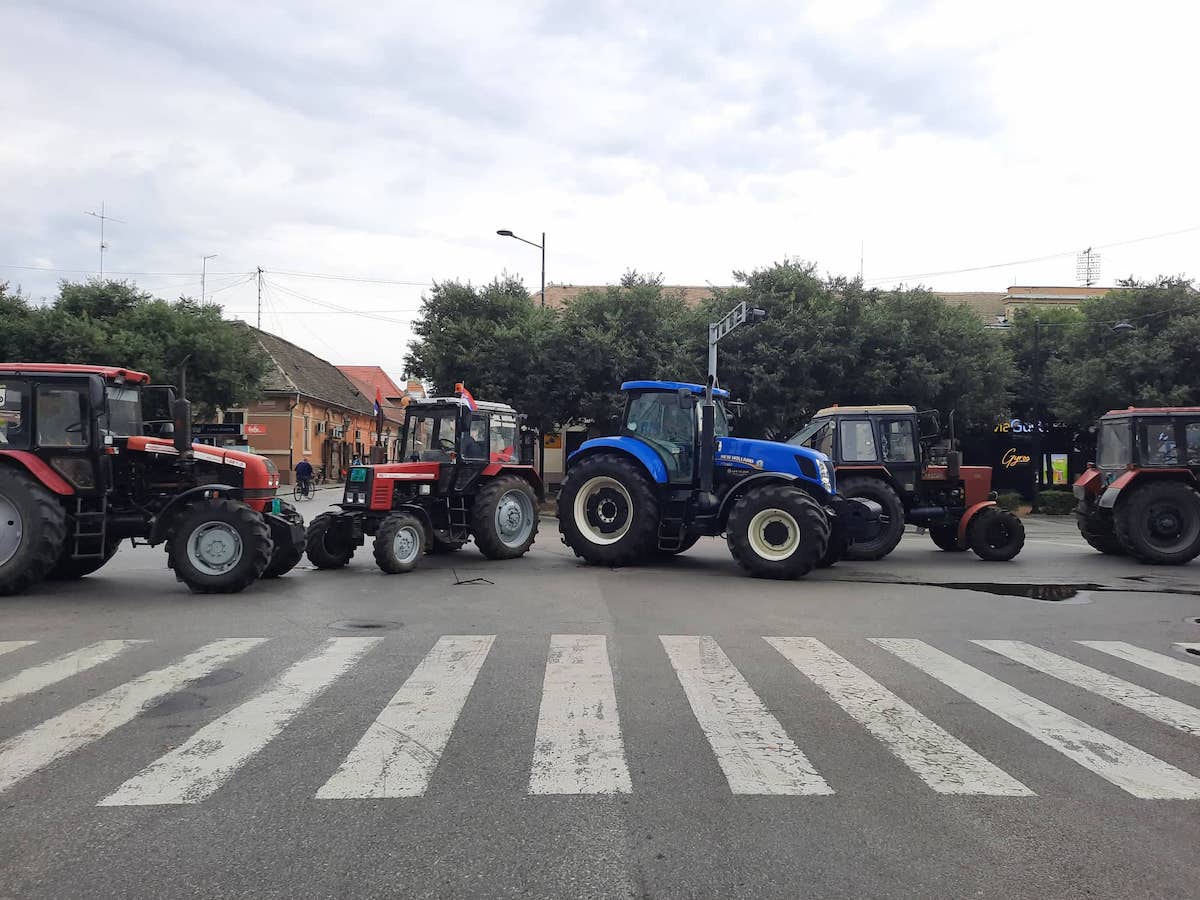 Serbie : les agriculteurs en colère bloquent les routes