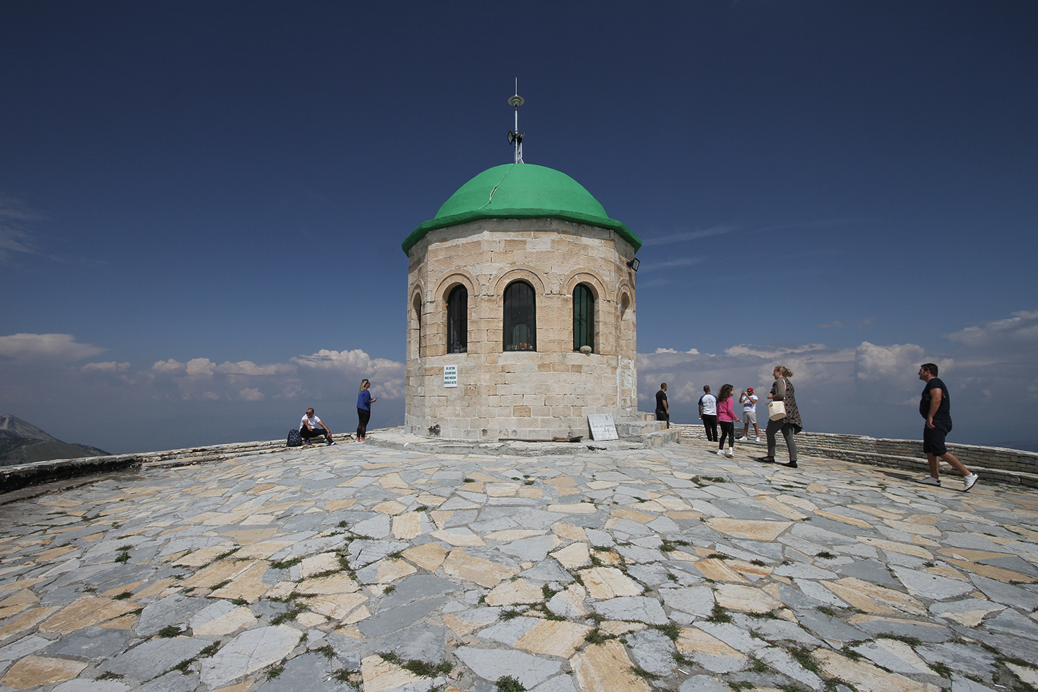Diaporama | Albanie : avec les bektachis au sommet du Mont Tomorr