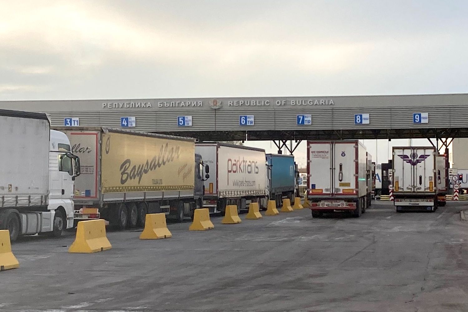 Europol serre la vis contre les trafics sur la «route des Balkans»