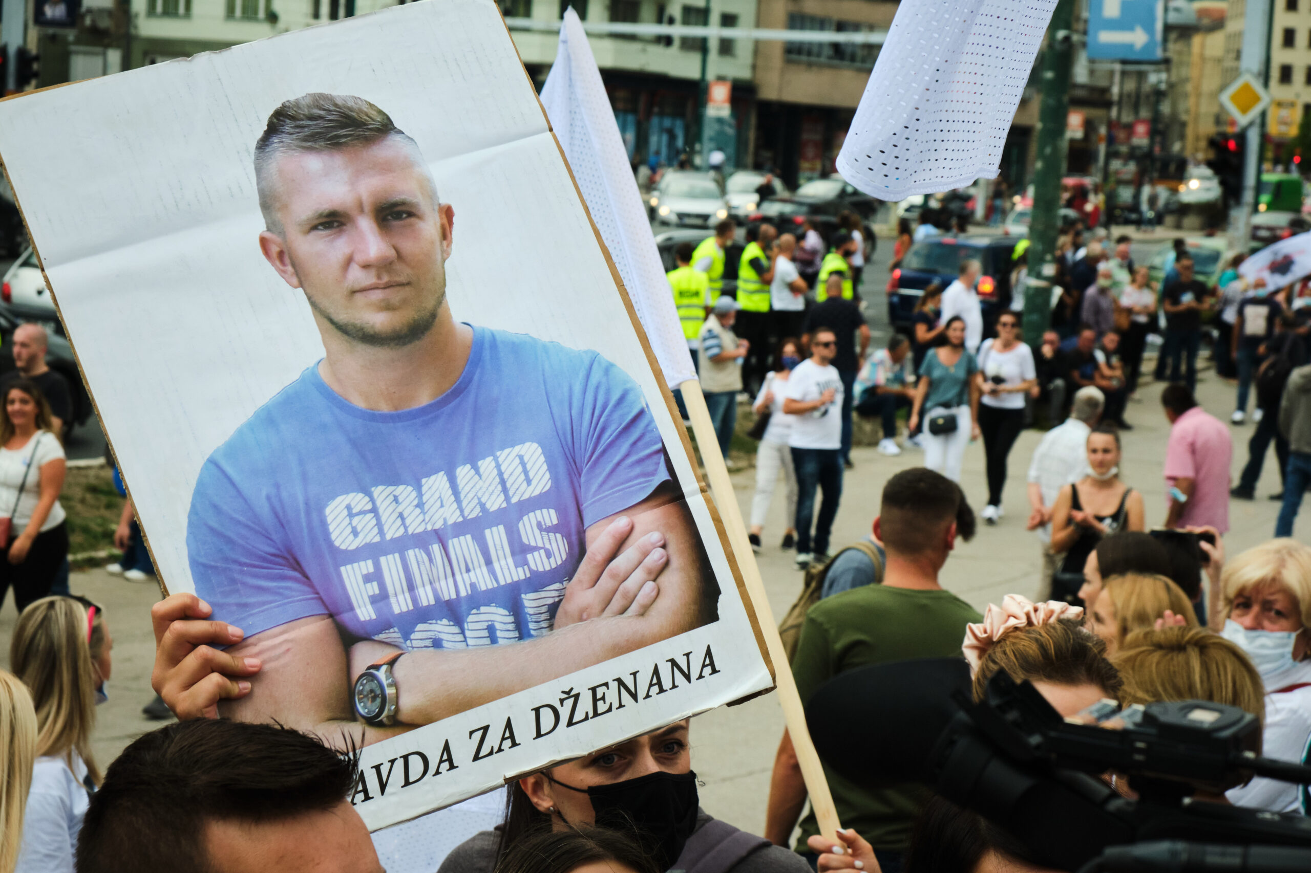 Bosnie-Herzégovine : suspects acquittés, retour à la case départ pour les proches de Dženan Memić