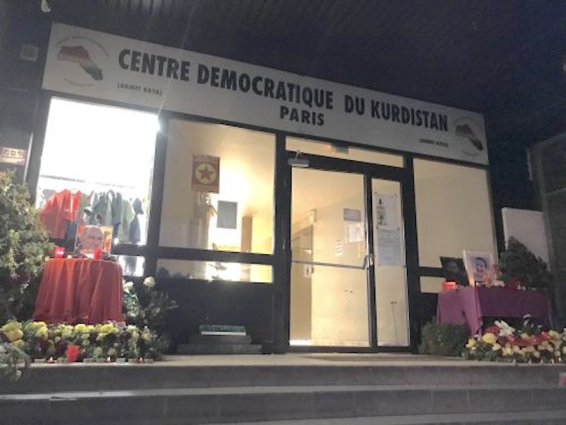 Un mois après la tuerie de Paris, la colère de la communauté kurde
