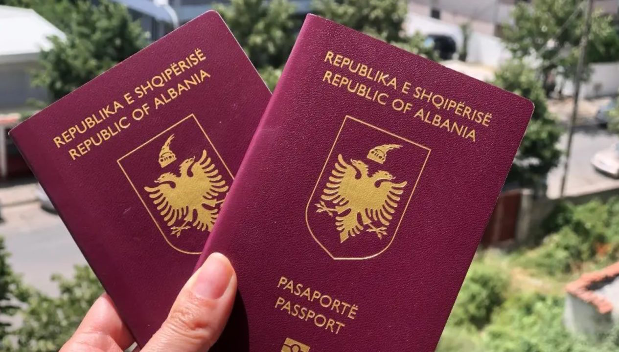 pasaporta-shqiptare-1265x720-1.jpg