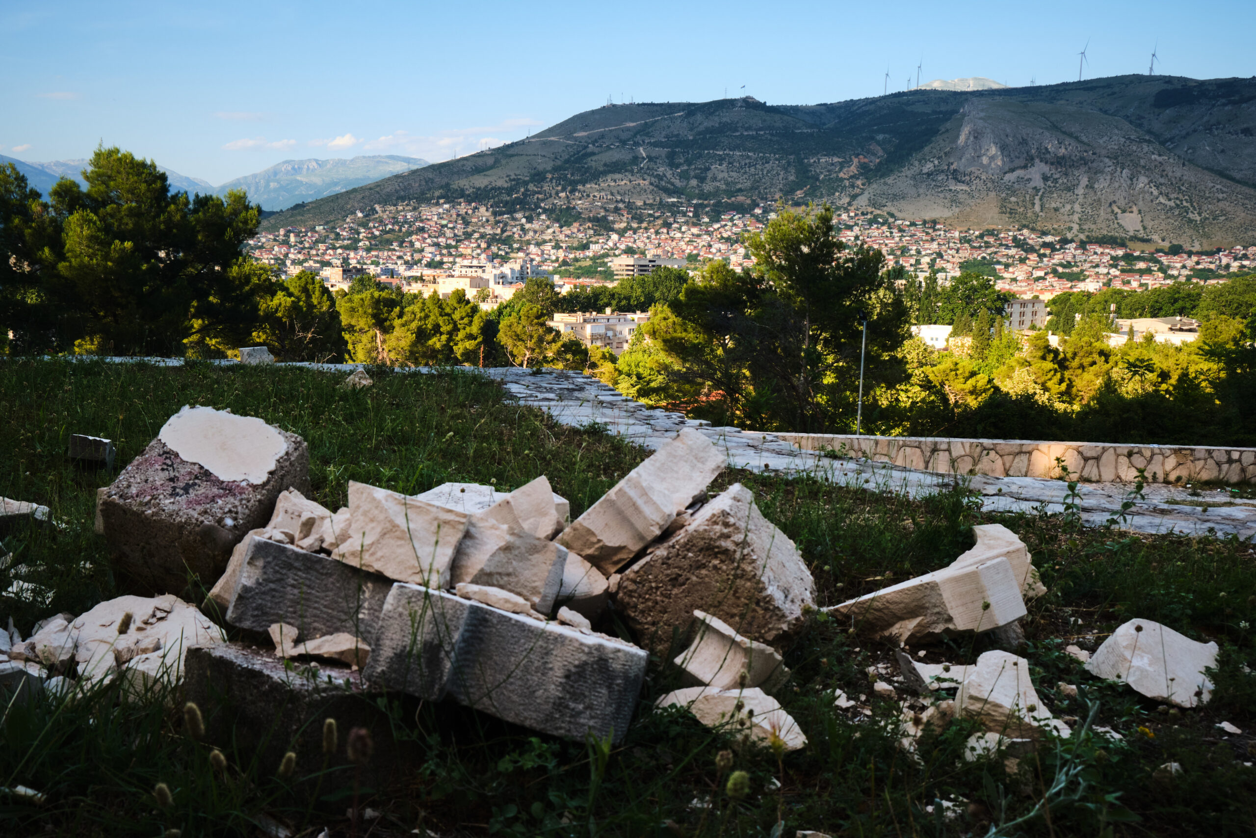 Bosnie-Herzégovine : à Mostar, le défi du retour de la démocratie