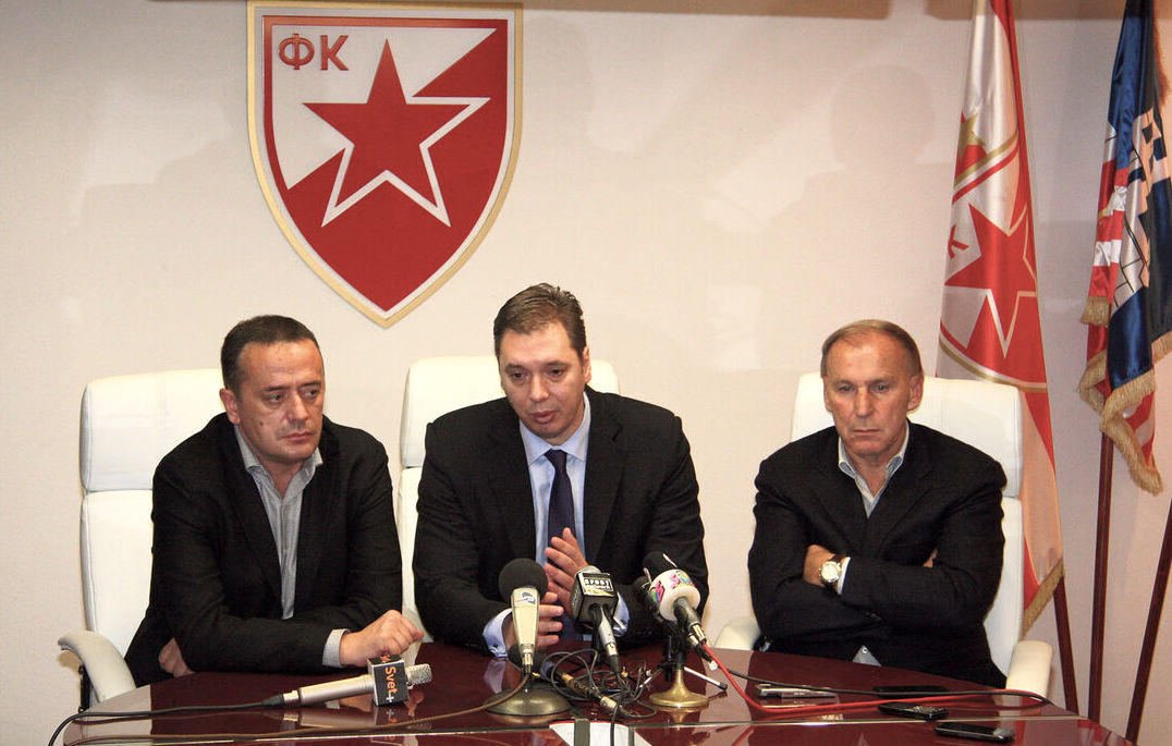 Serbie : le régime Vučić prêt à tout pour garder la main sur la Fédération de football