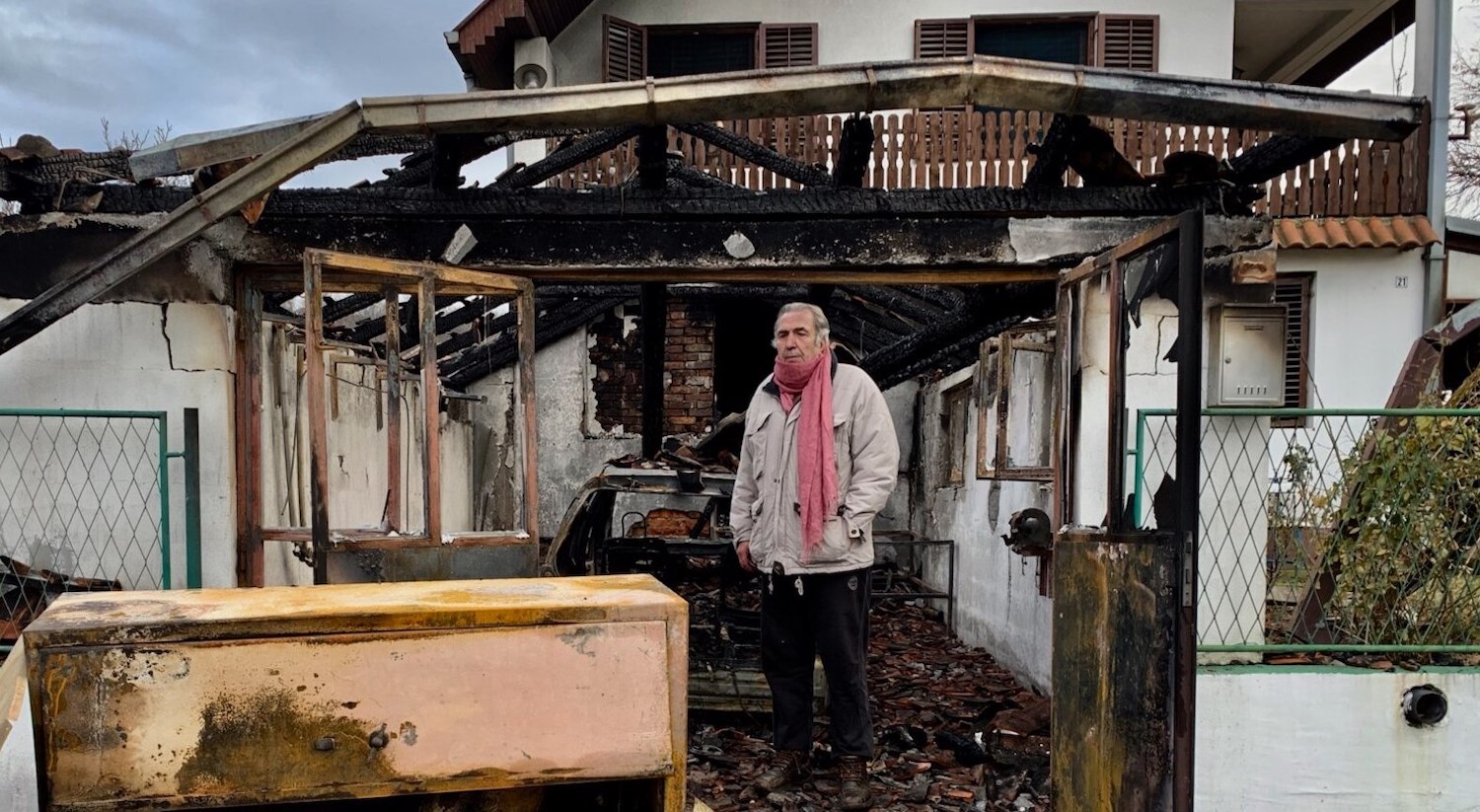 Serbie : un cadre du SNS condamné pour avoir incendié la maison d&rsquo;un journaliste