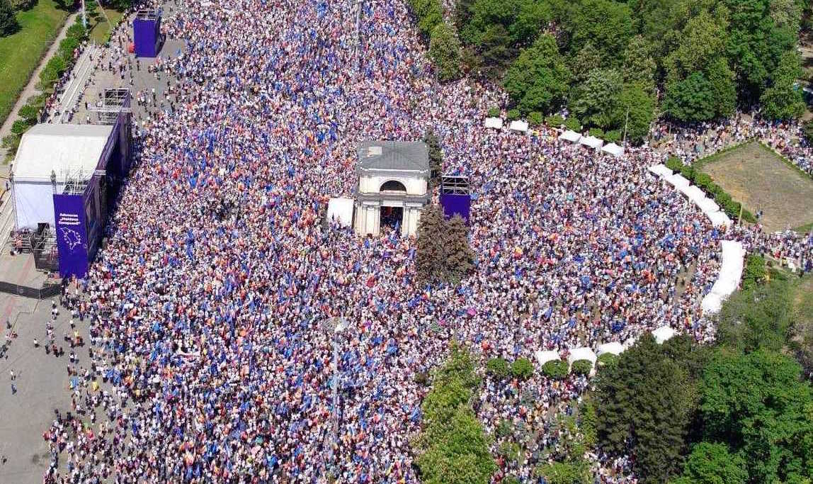 Moldavie : démonstration de force pro-européenne à Chișinău