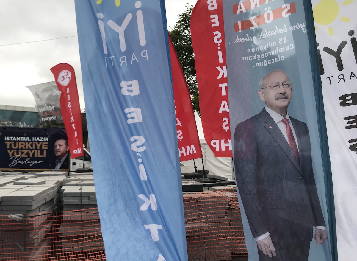 Turquie : veillée d&rsquo;armes avant un scrutin décisif