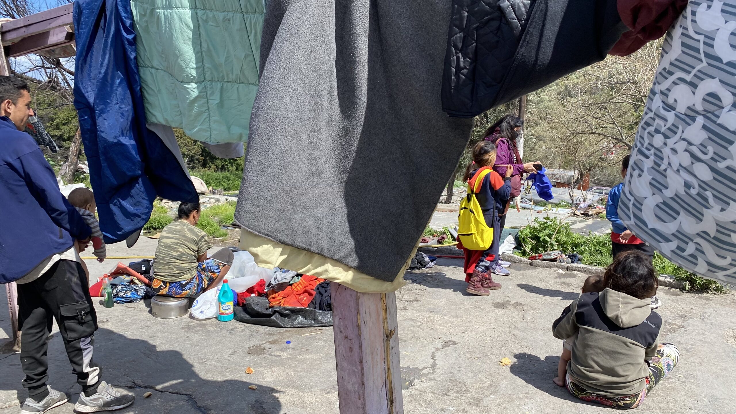 Grèce : le camp rom de Lesbos, ou comment survivre en enfer