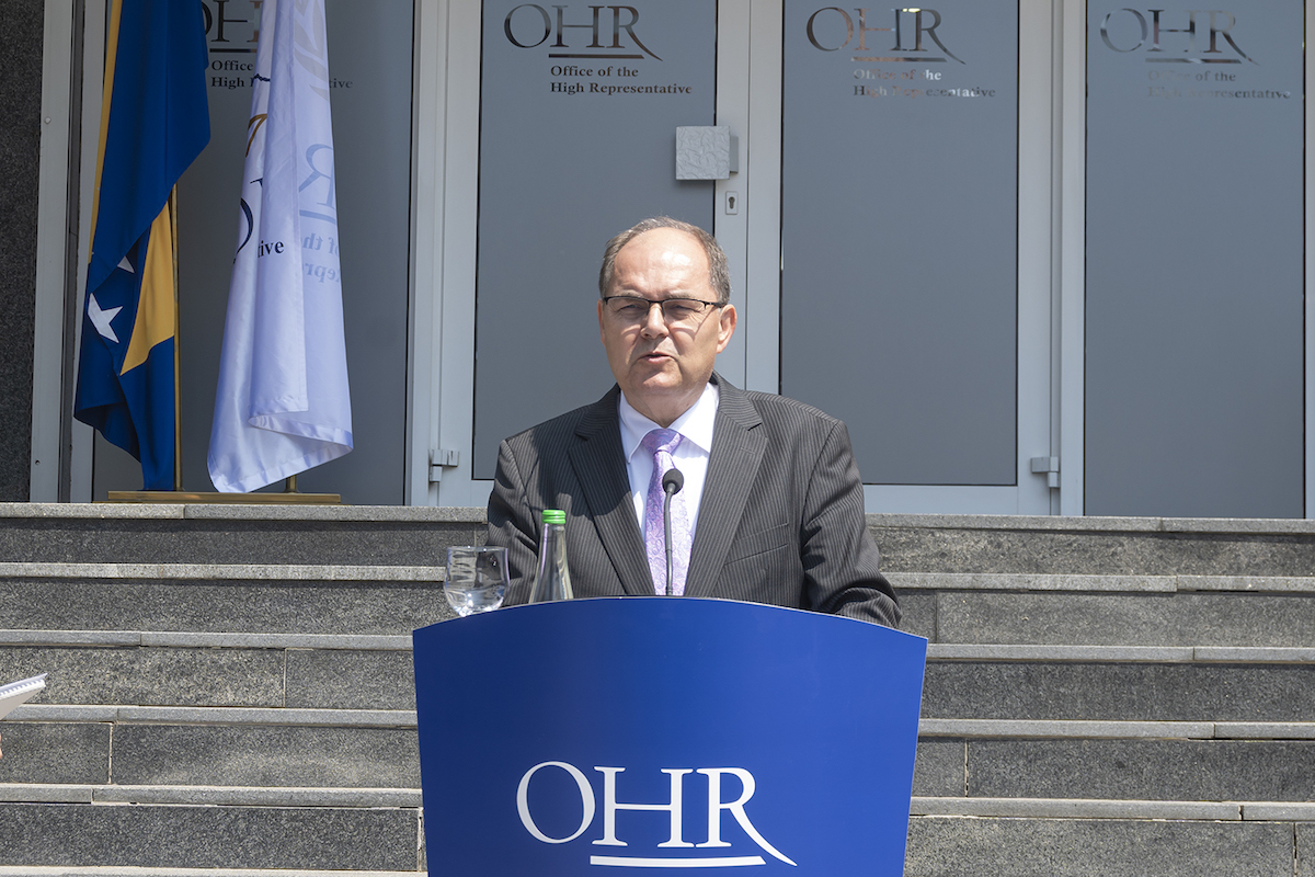 Bosnie-Herzégovine : le bras de fer entre l&rsquo;entité serbe et l&rsquo;OHR se durcit