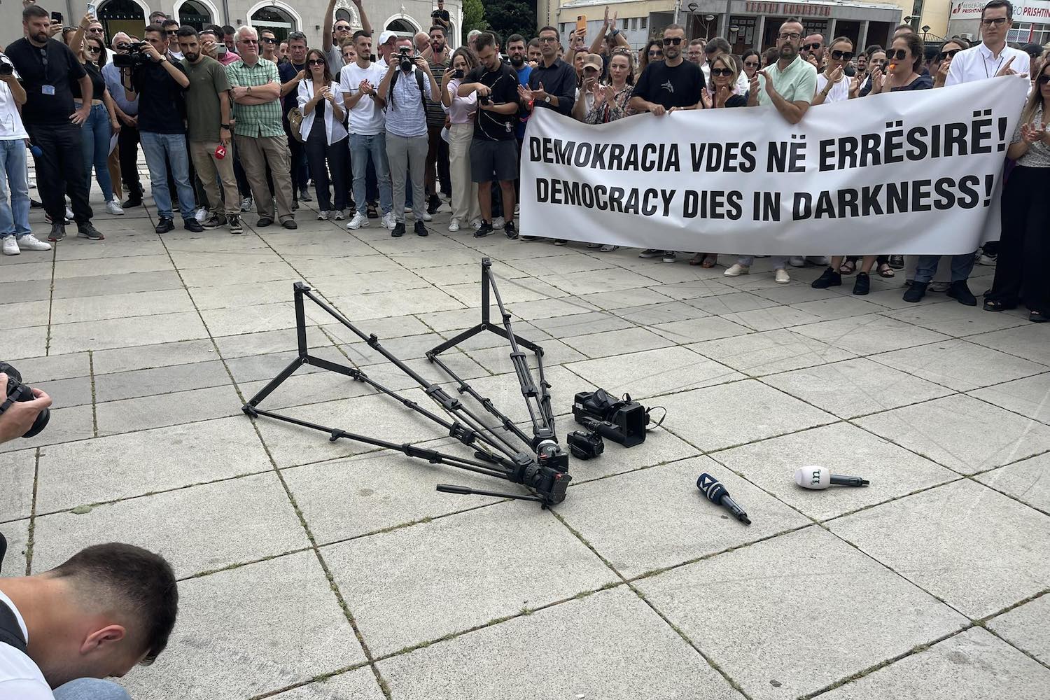 Médias au Kosovo : le gouvernement Kurti en guerre contre TV Klan